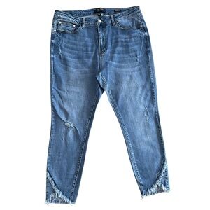 Judy Blue Skinny Fit Blue Denim Jeans Sz 1XL Hi-Rise Ankle/Cropped Frayed V Hem